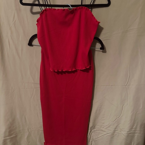 popular 21 Tops - Red skirt set